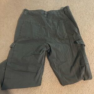 Women’s American eagle cargo jeans